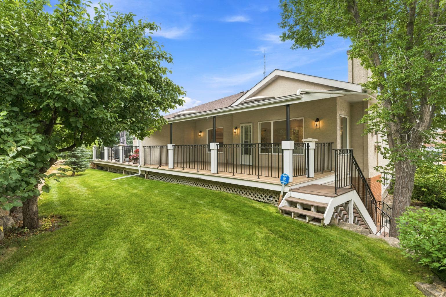 12 Prominence Point SW