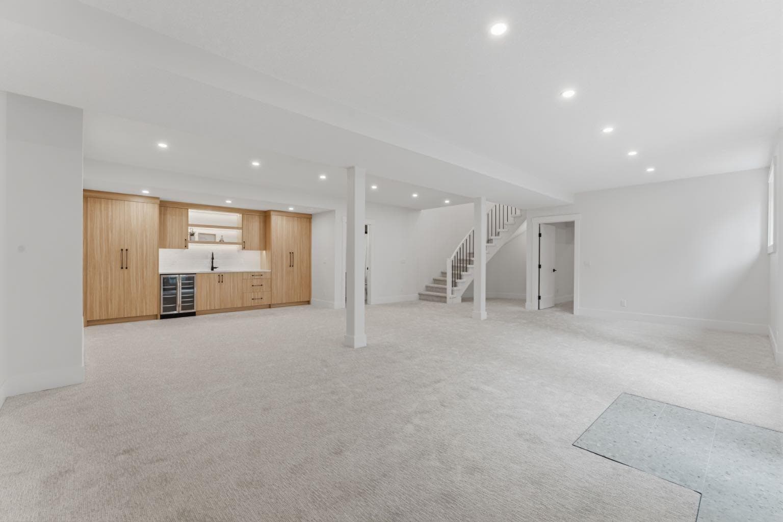 12 Prominence Point SW
