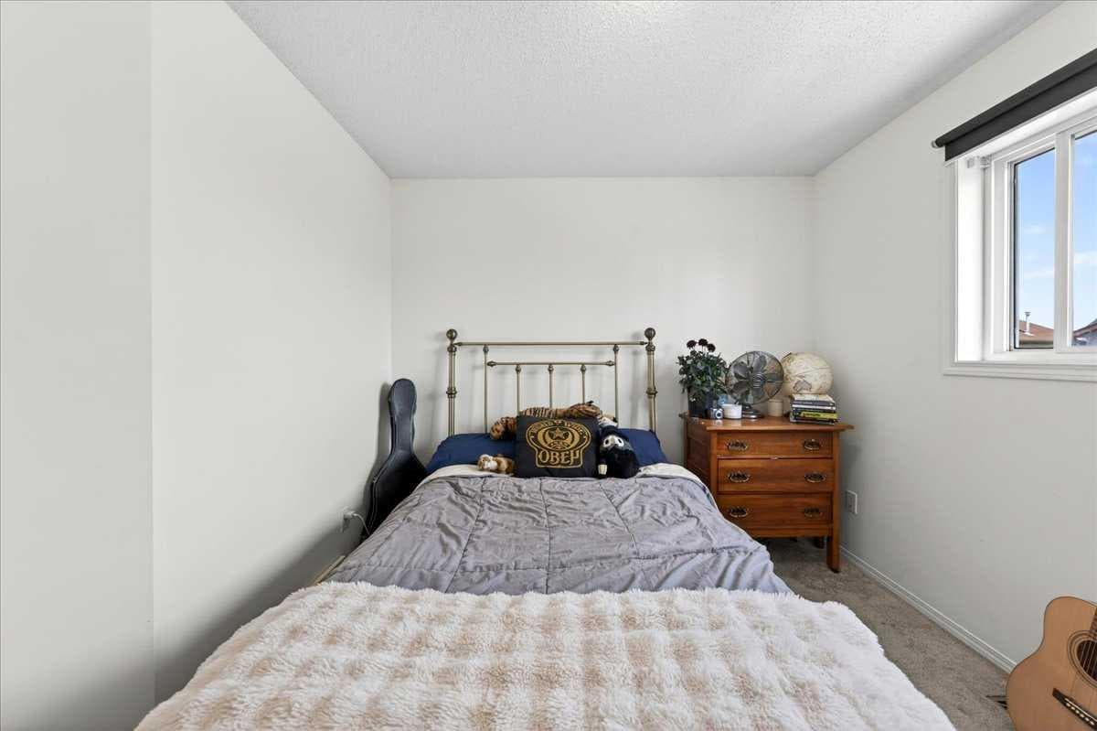 194 Everoak Gardens SW