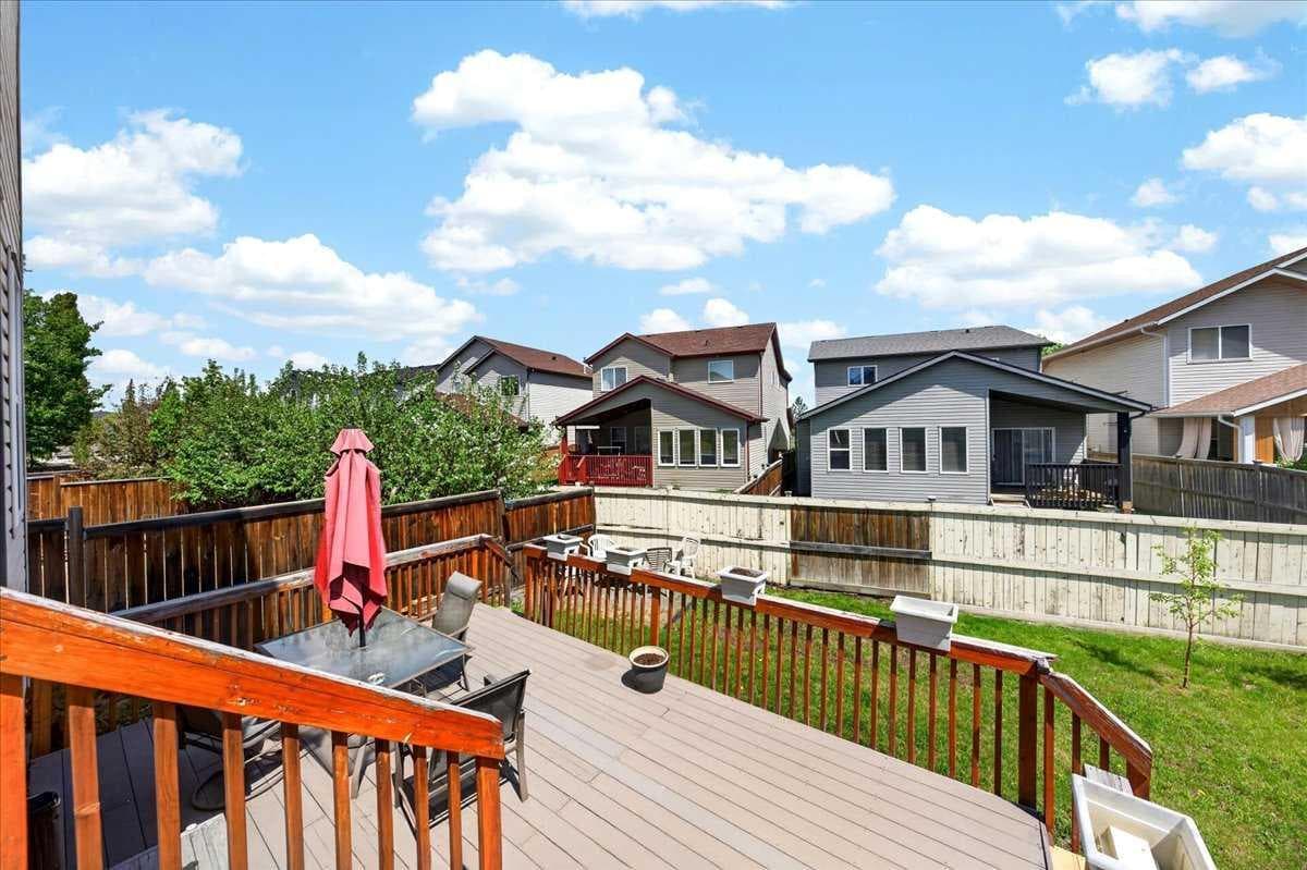 194 Everoak Gardens SW