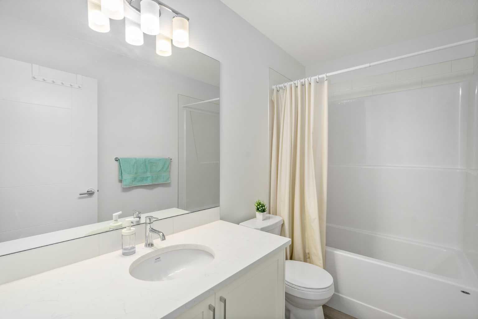 628 Copperstone Manor SE