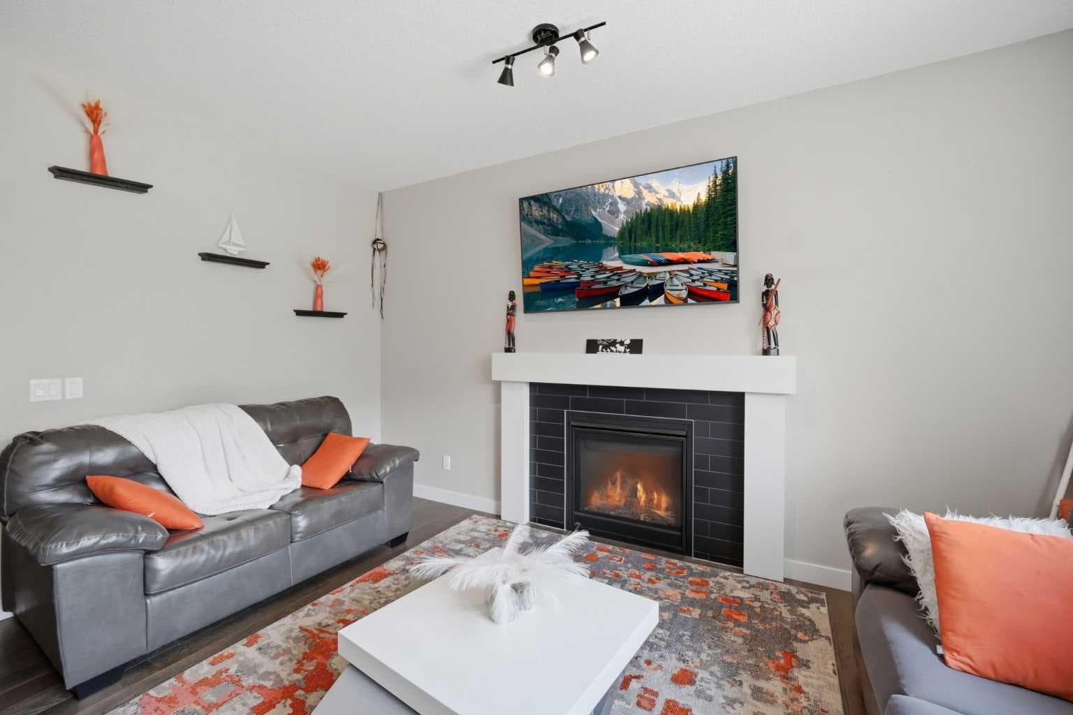 52 Sunrise Way 