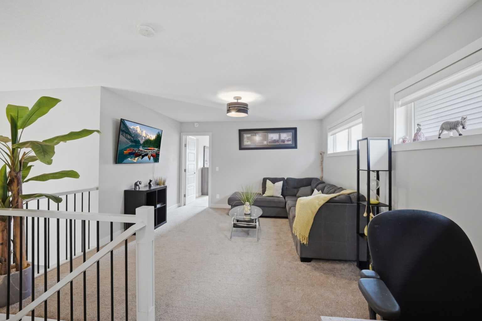 52 Sunrise Way 