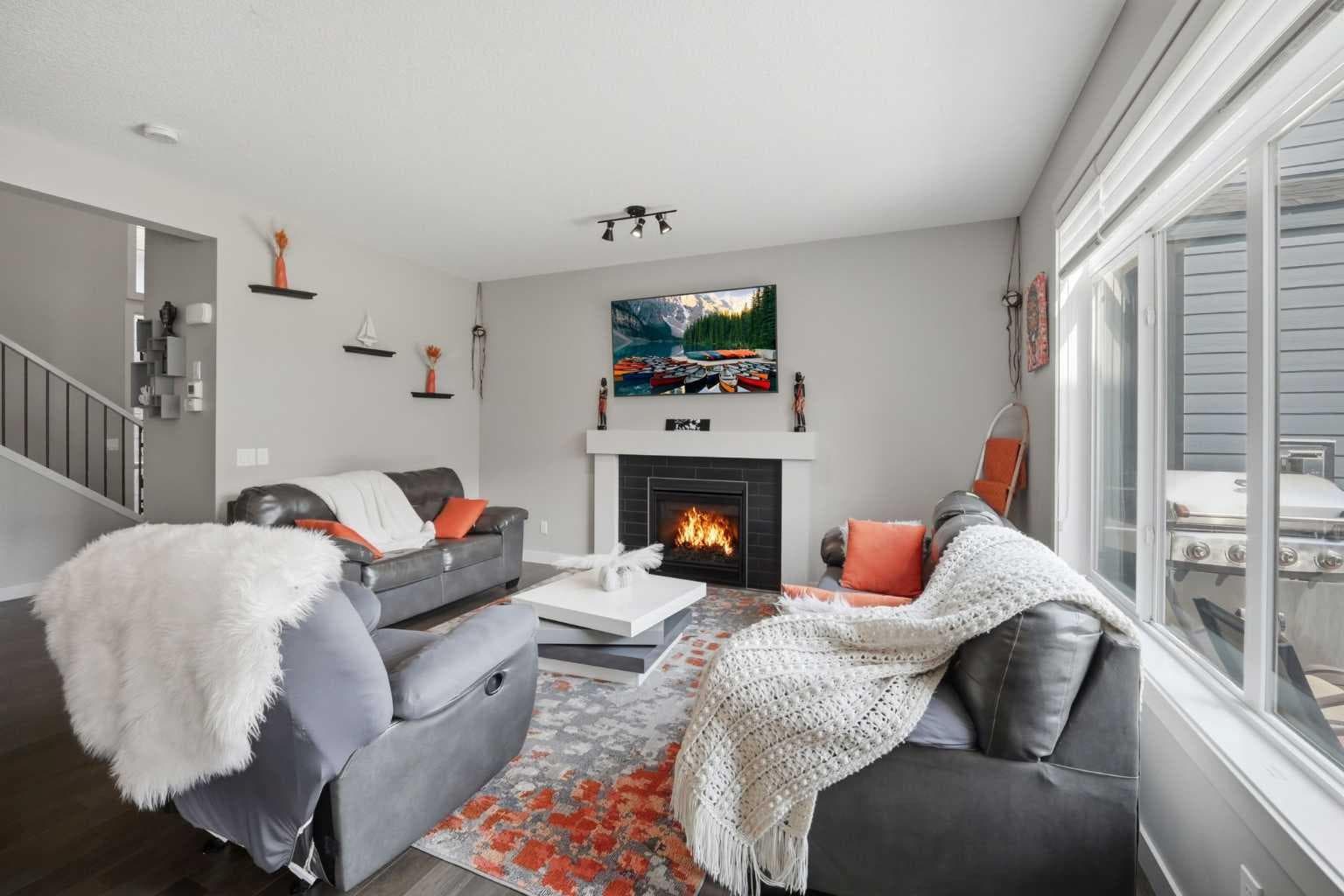 52 Sunrise Way 