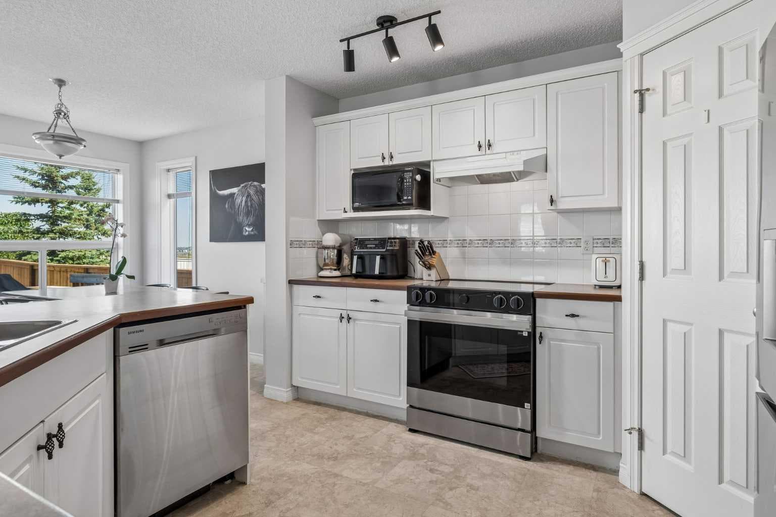 150 Hidden Hills Terrace NW