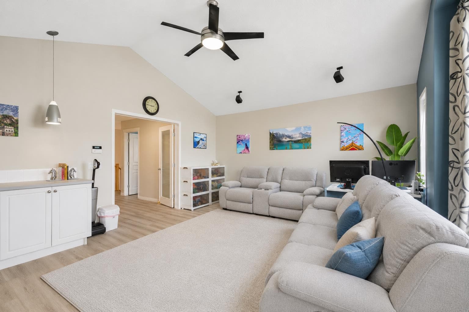 92 Cranleigh Close SE