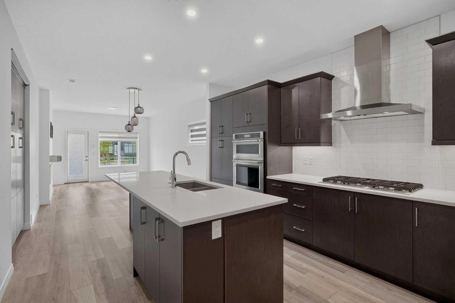 358 Marina Cove SE