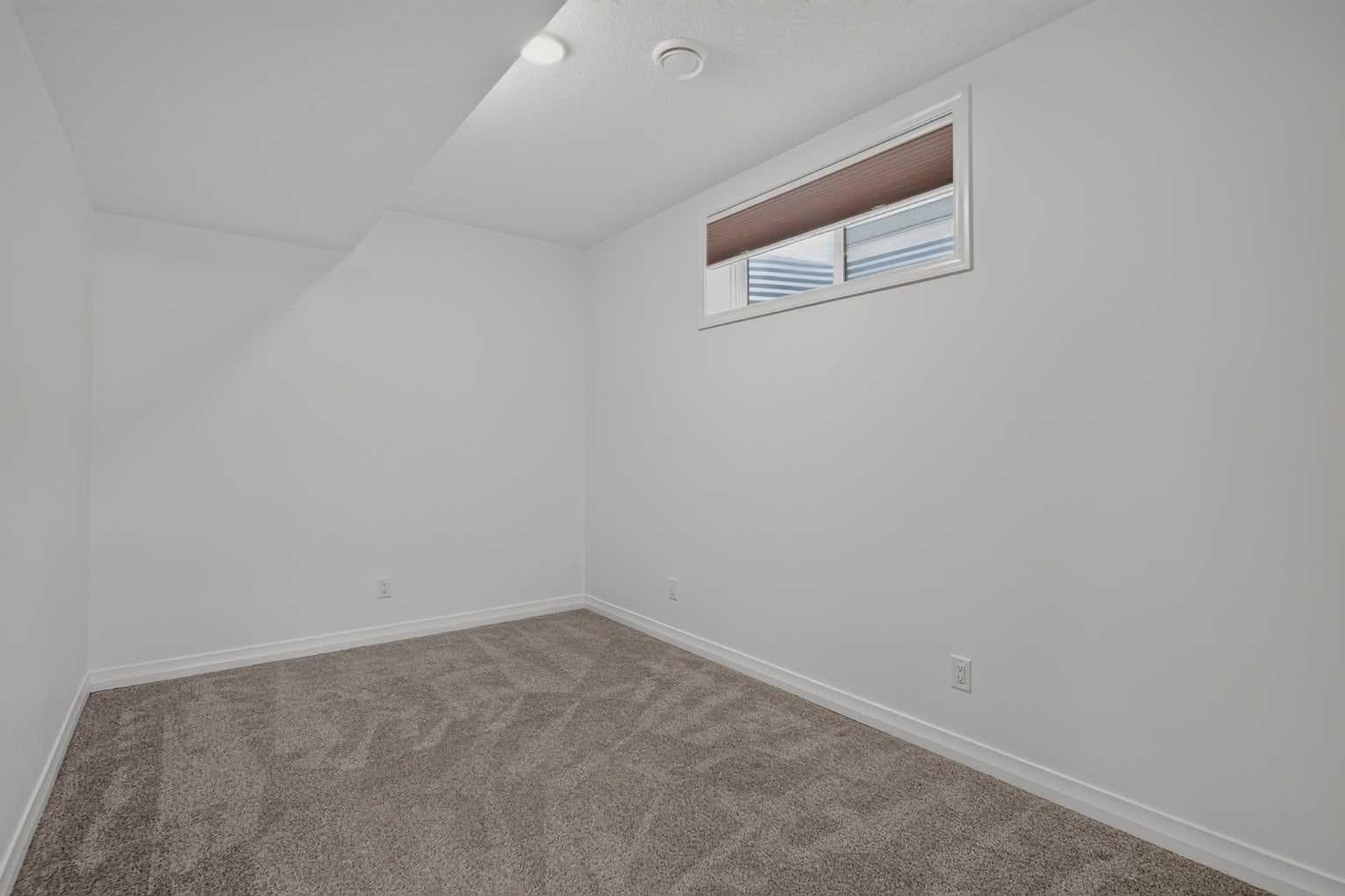 358 Marina Cove SE