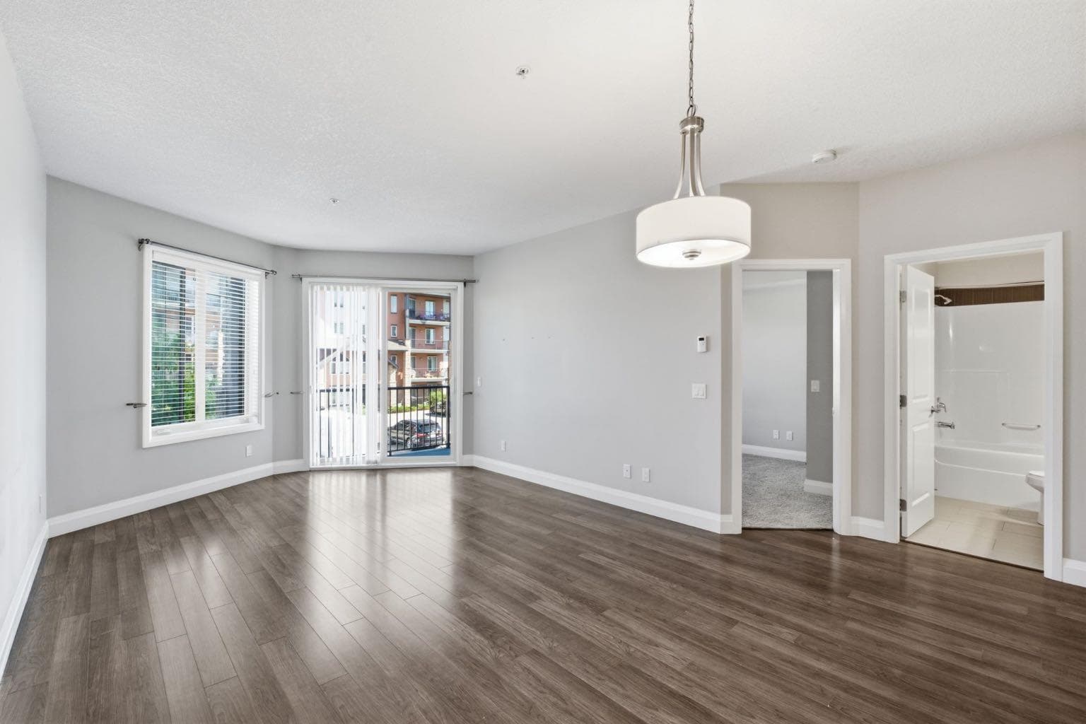 2208, 15 Sunset Square 