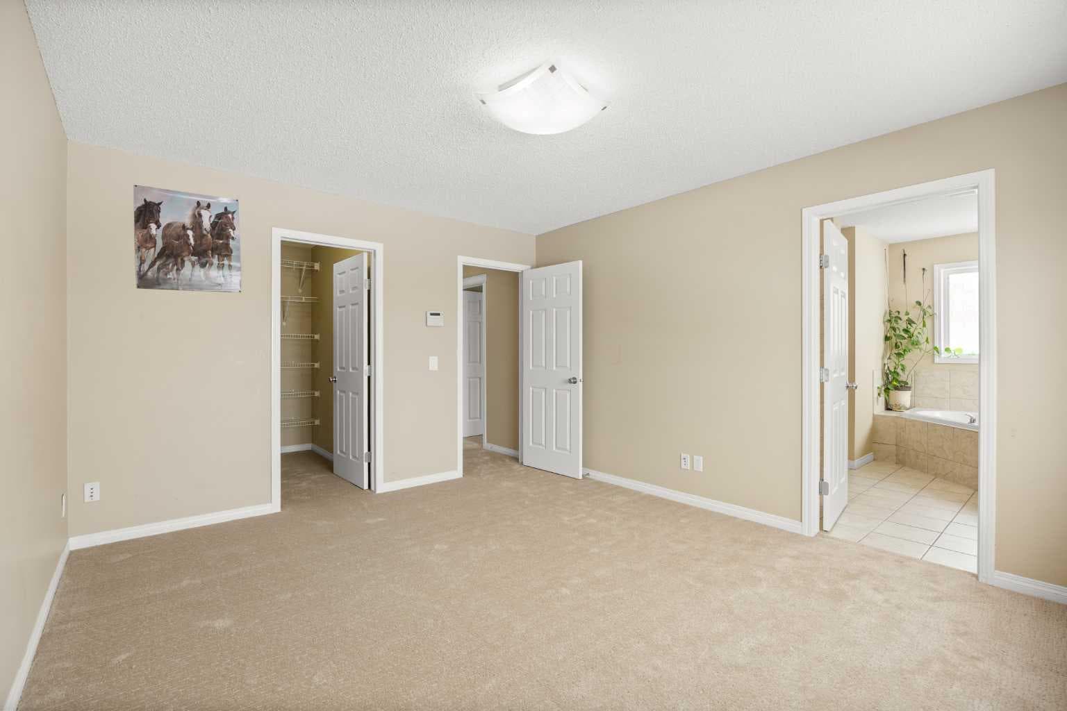 65 Panora Way NW