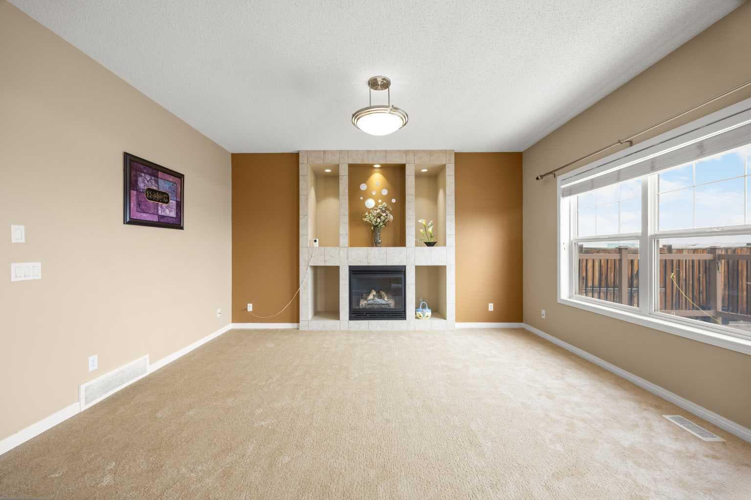65 Panora Way NW