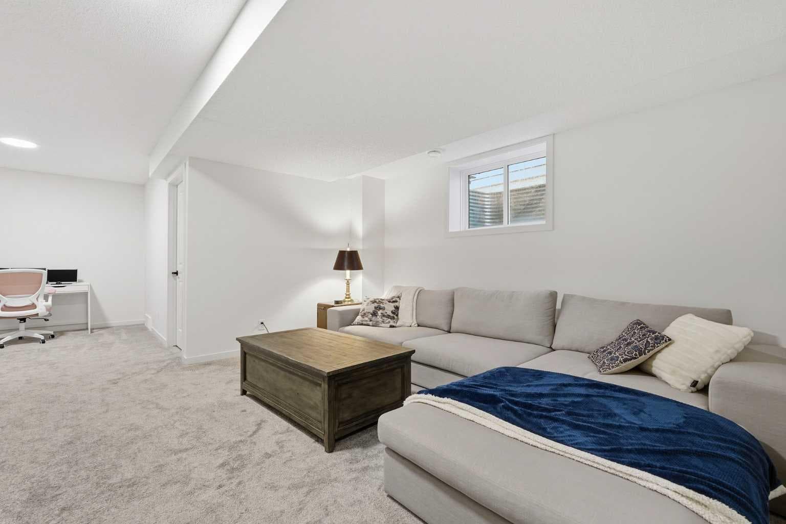 129 Treeline Avenue SW