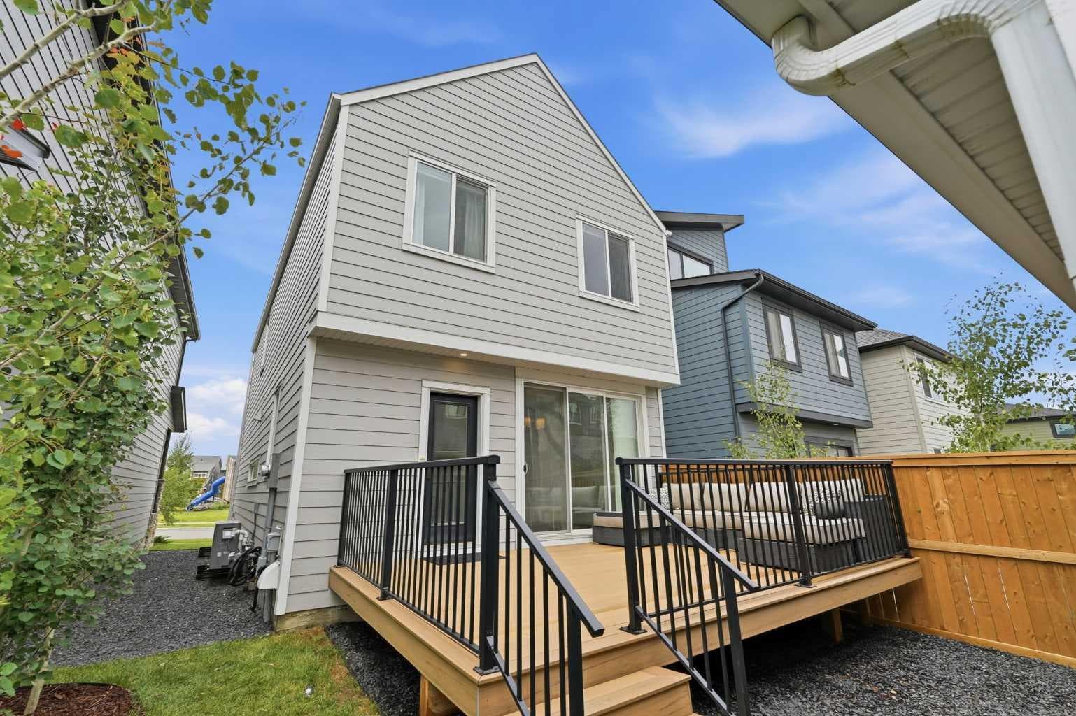 129 Treeline Avenue SW