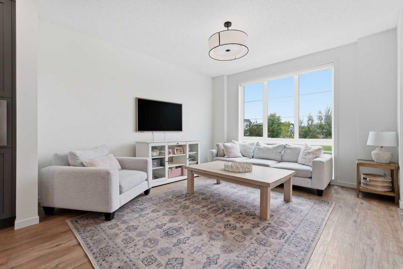 129 Treeline Avenue SW