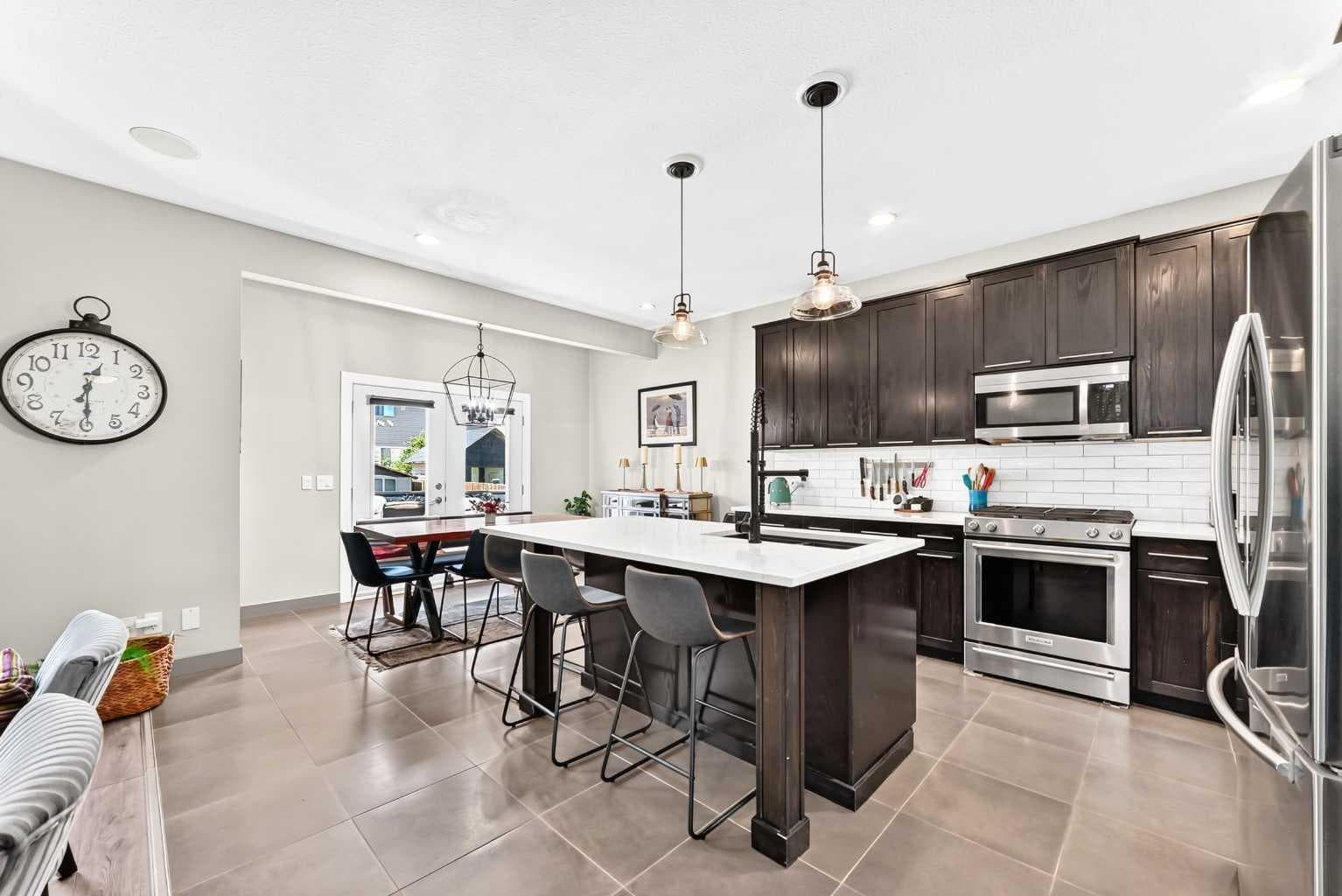 24 Brightonstone Gardens SE