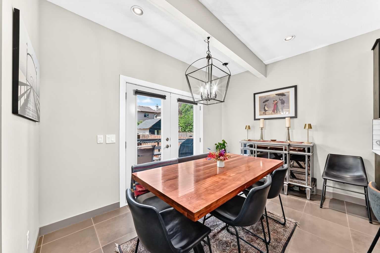 24 Brightonstone Gardens SE