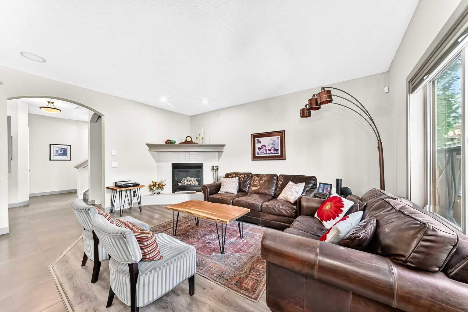 24 Brightonstone Gardens SE