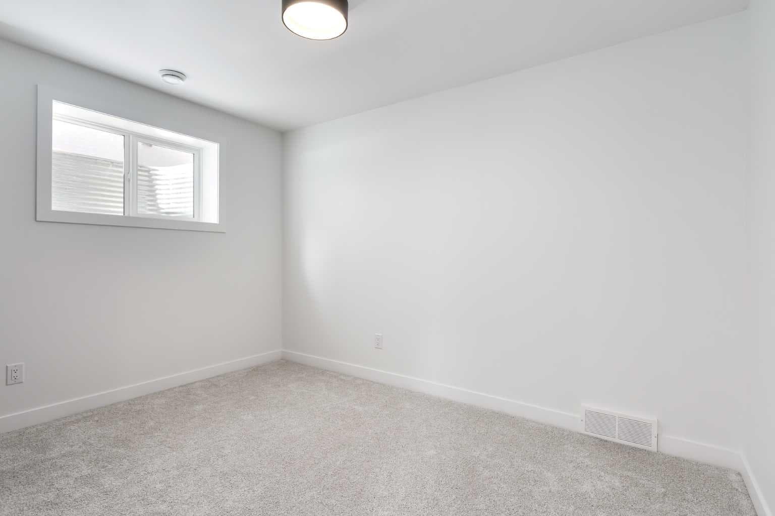 58 Edgevalley Close NW