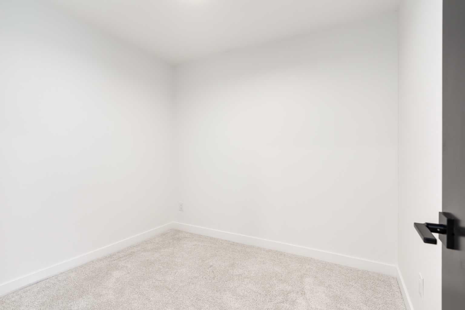 58 Edgevalley Close NW