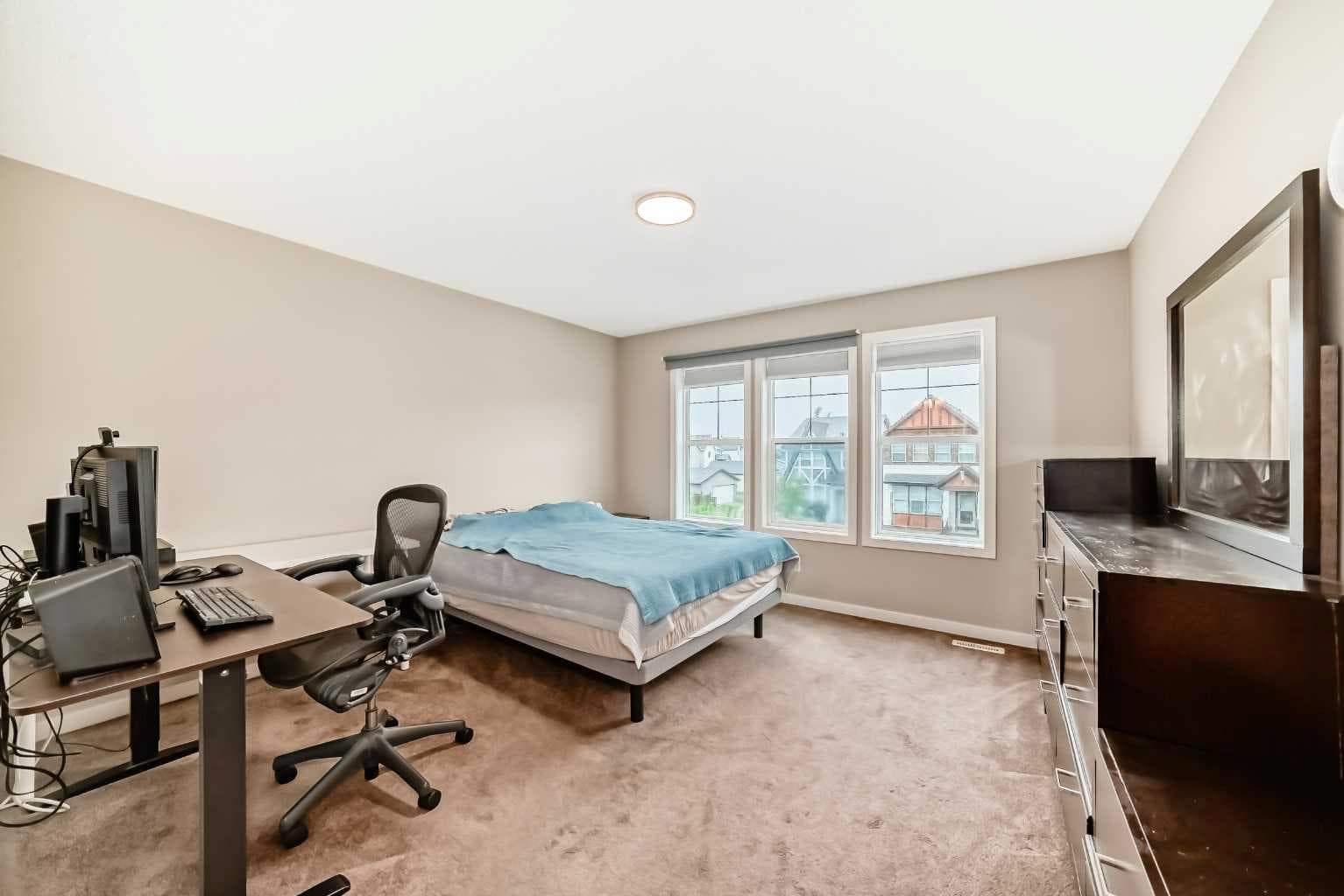 109 New Brighton Park SE