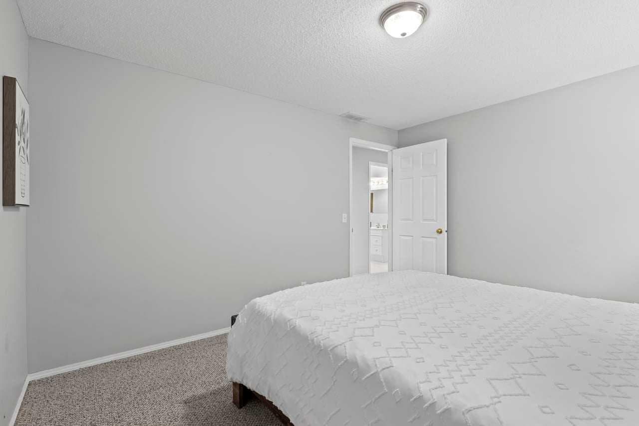 26 Chaparral Close SE