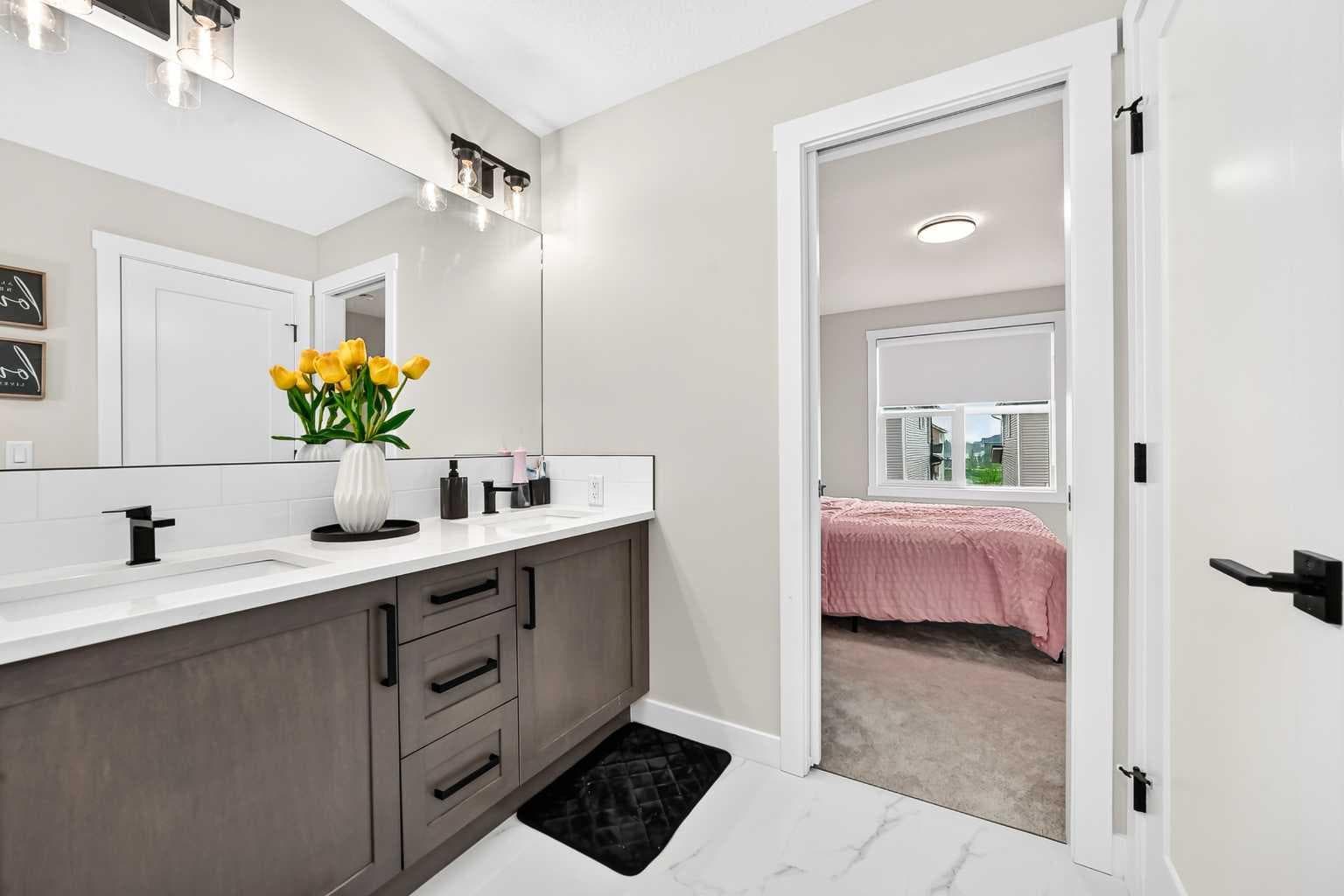 427 Kinniburgh Loop 