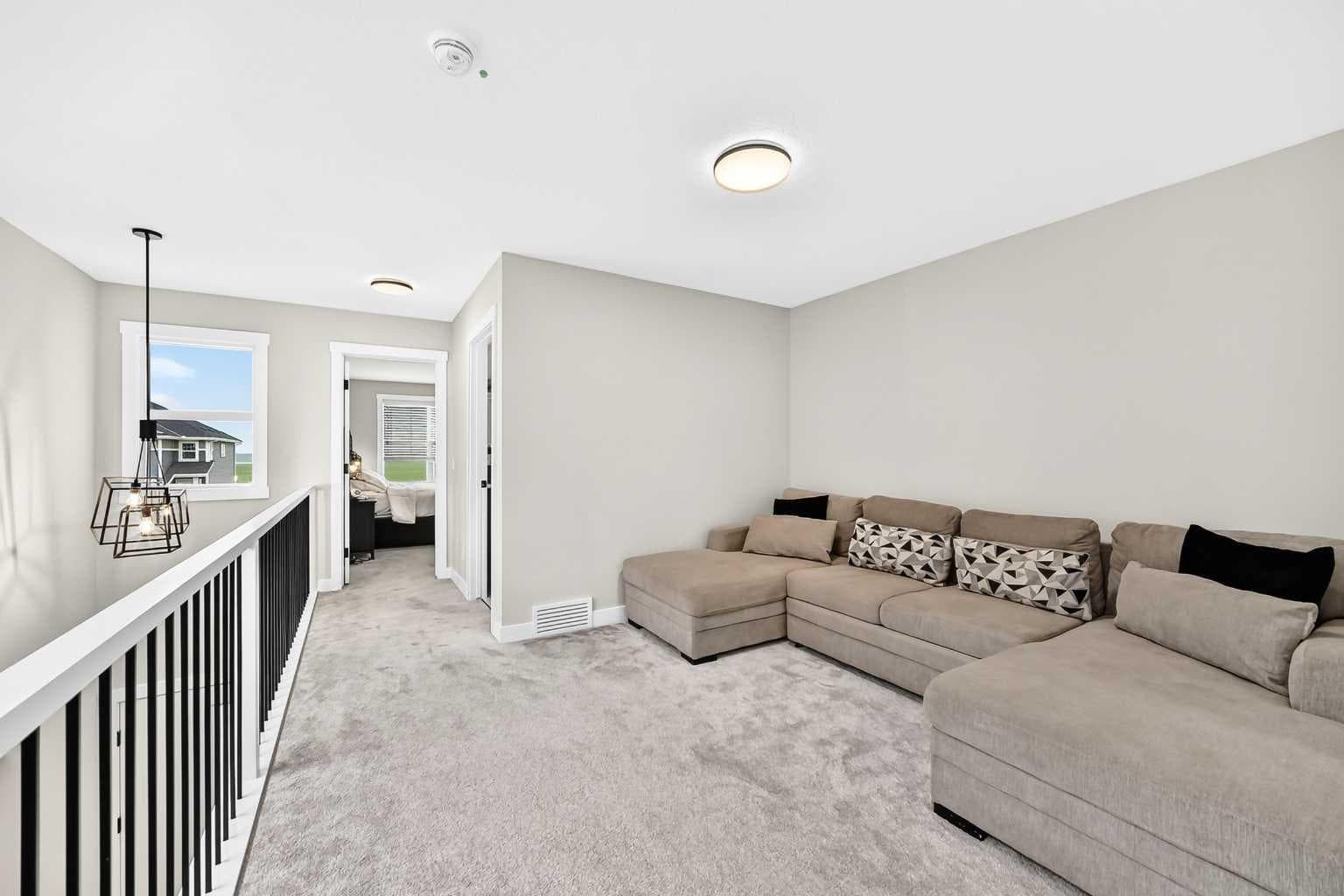 427 Kinniburgh Loop 