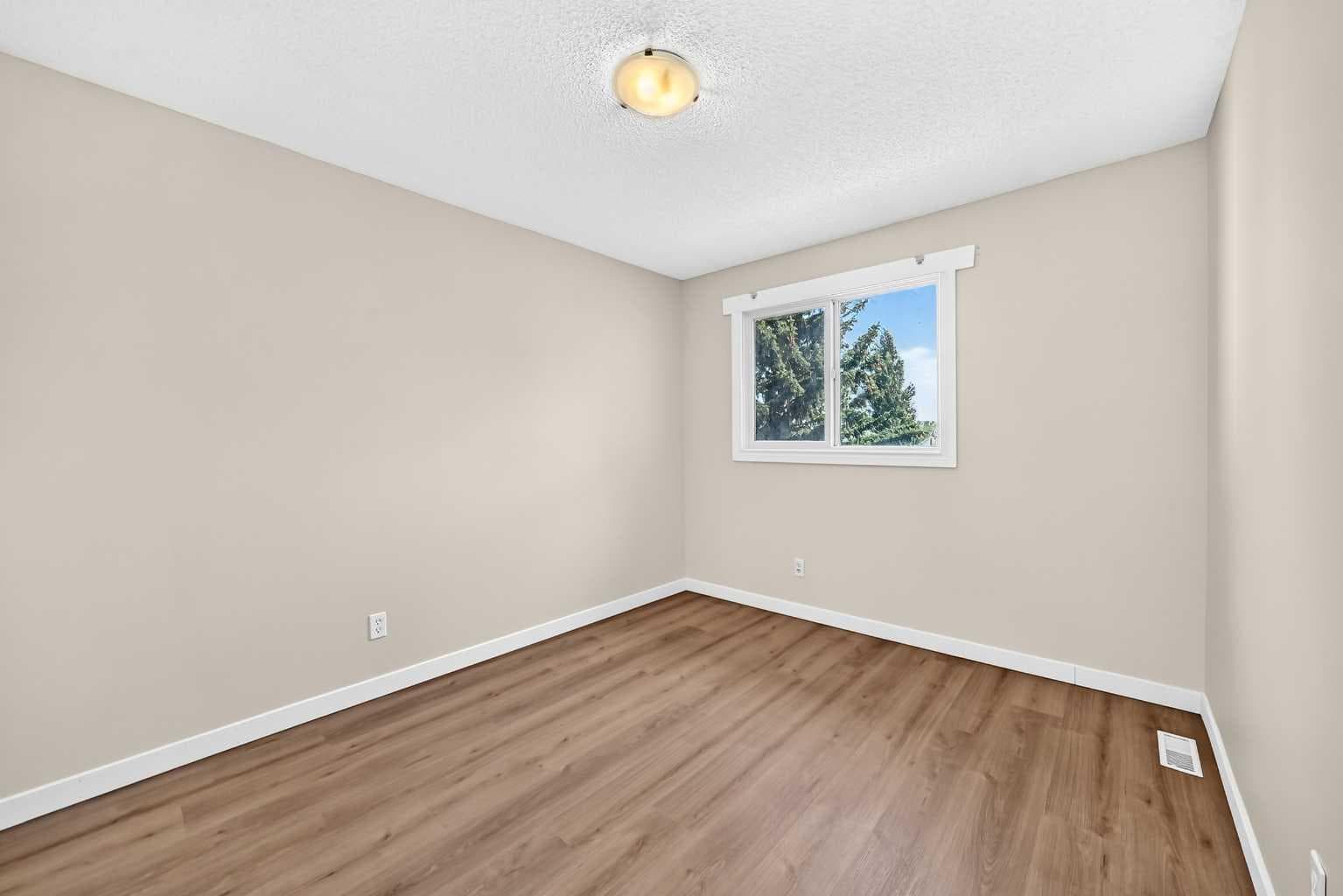 7, 3800 Fonda Way SE