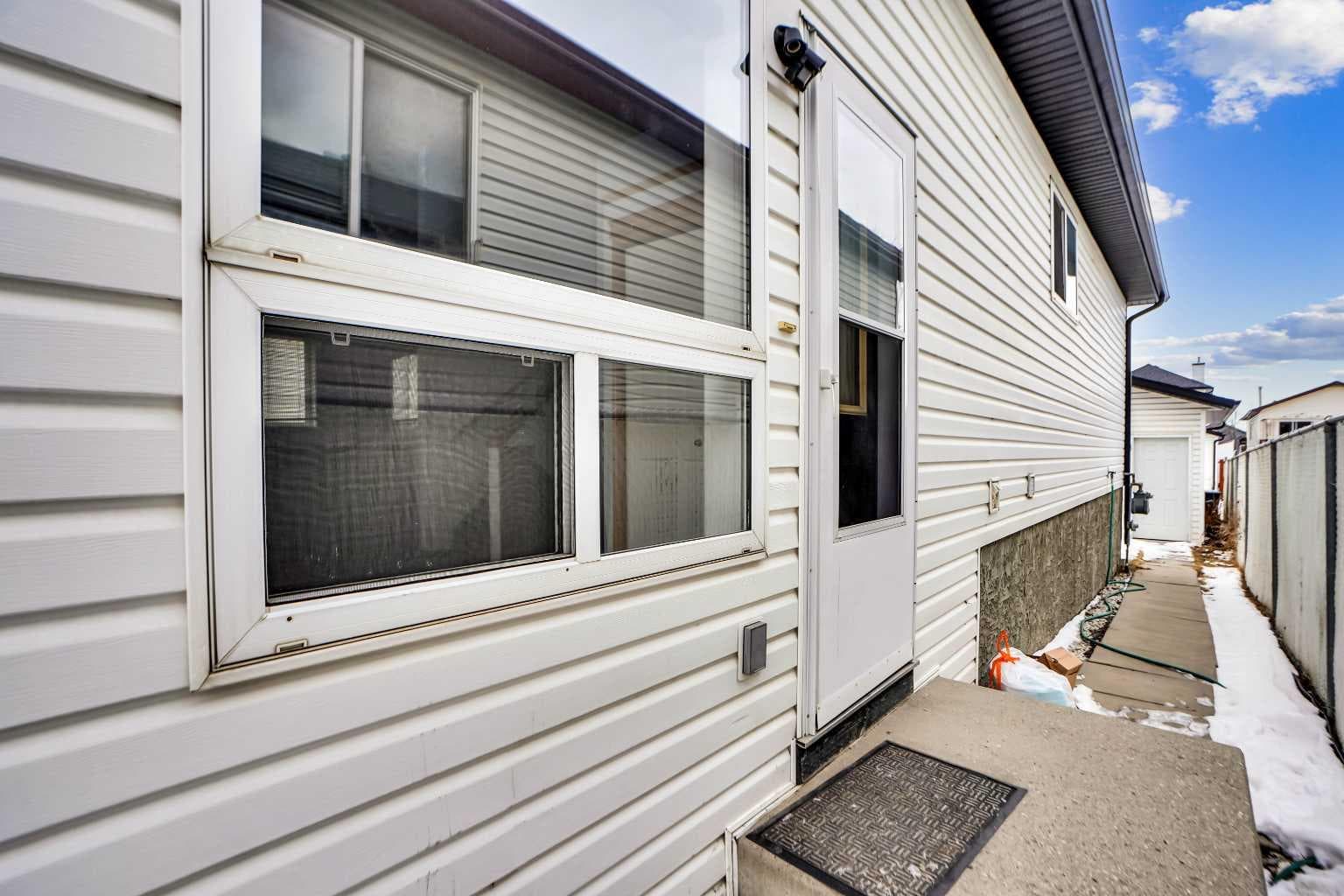 193 Martindale Drive NE