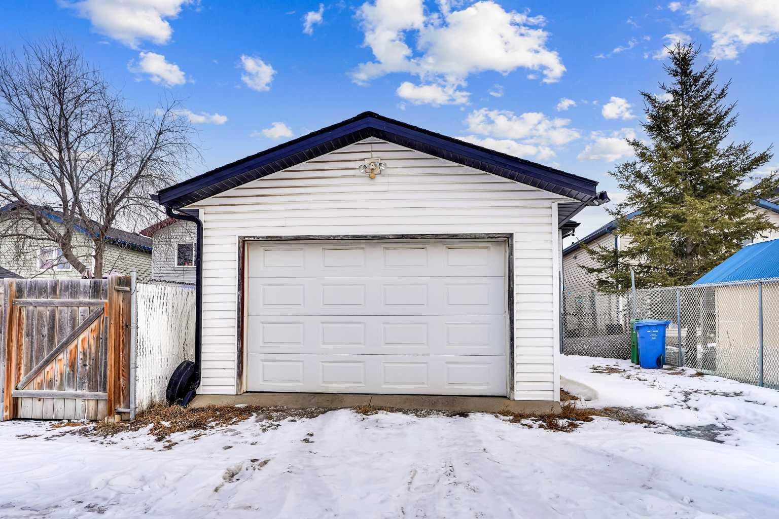 193 Martindale Drive NE