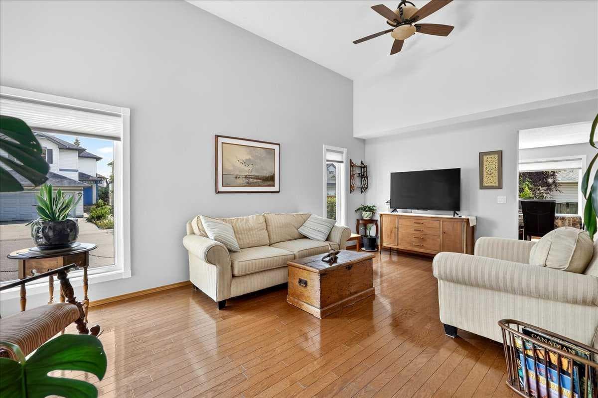23 Cranfield Crescent SE