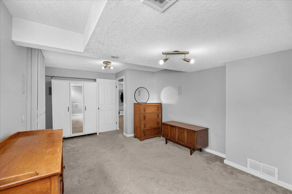 23 Cranfield Crescent SE