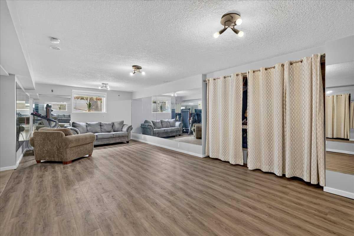 23 Cranfield Crescent SE
