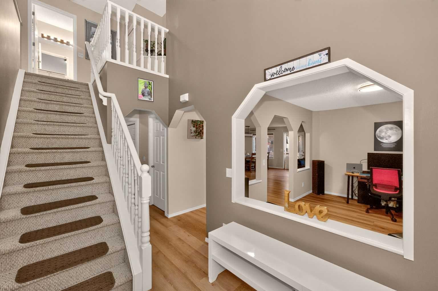 137 Douglas Glen Manor SE