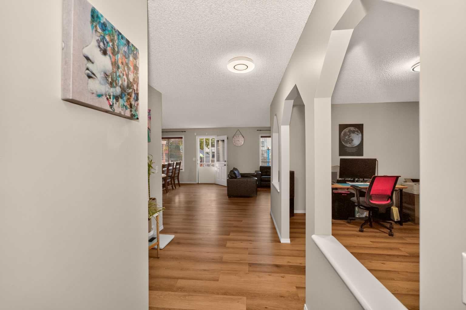 137 Douglas Glen Manor SE