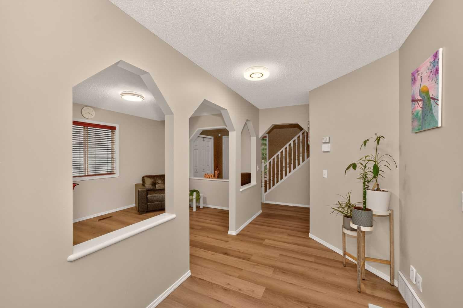 137 Douglas Glen Manor SE