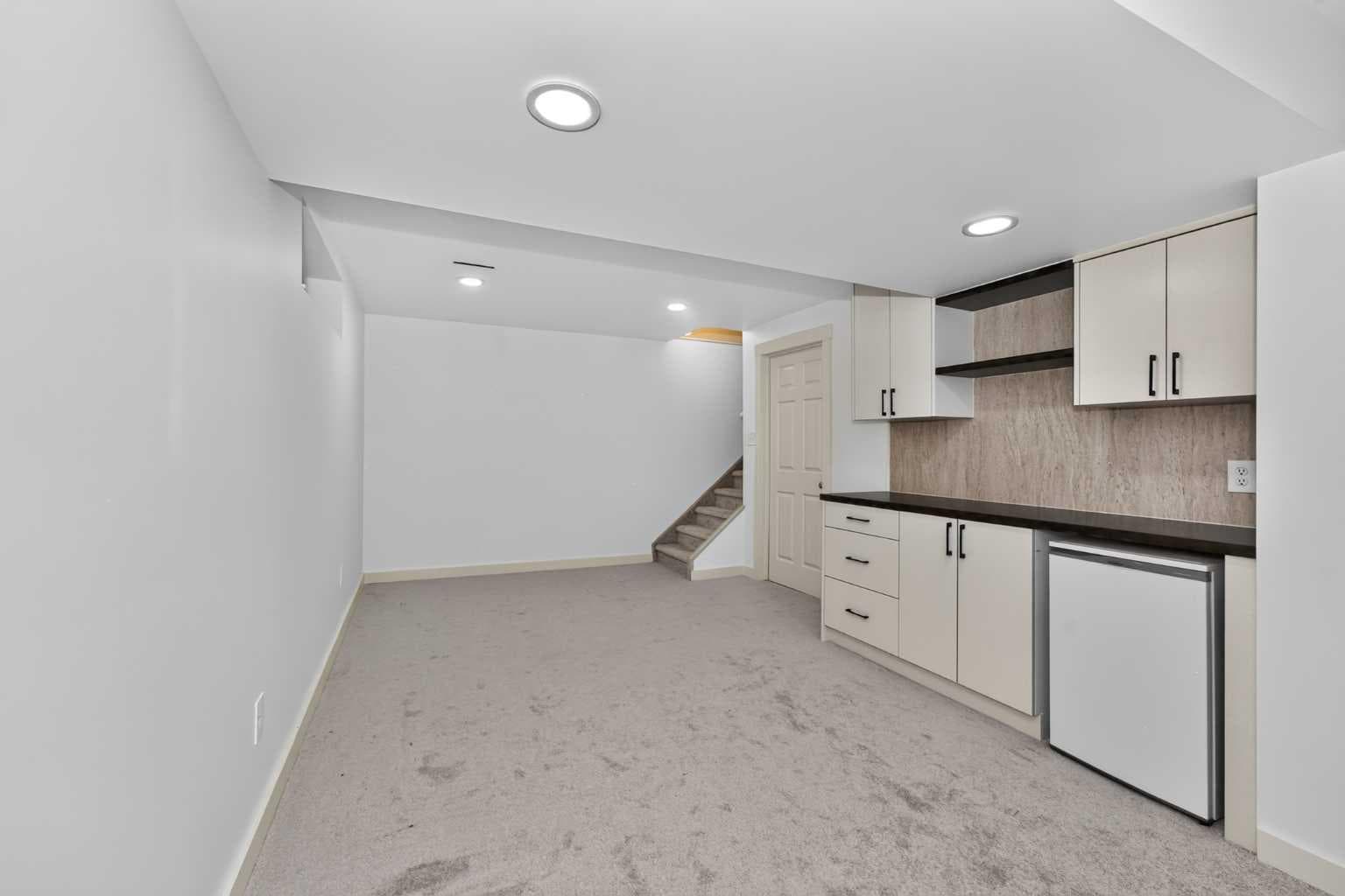 137 Douglas Glen Manor SE