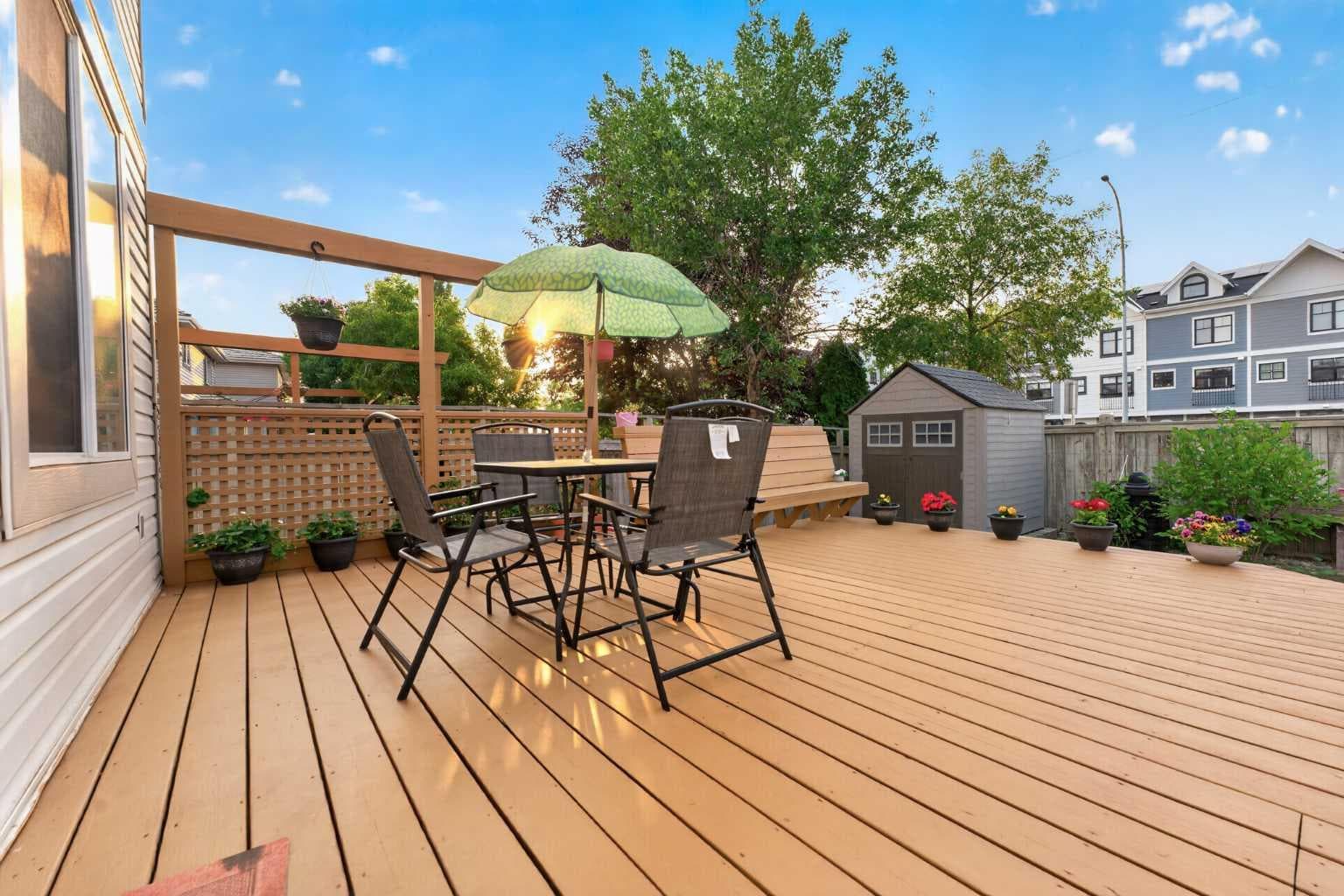 137 Douglas Glen Manor SE