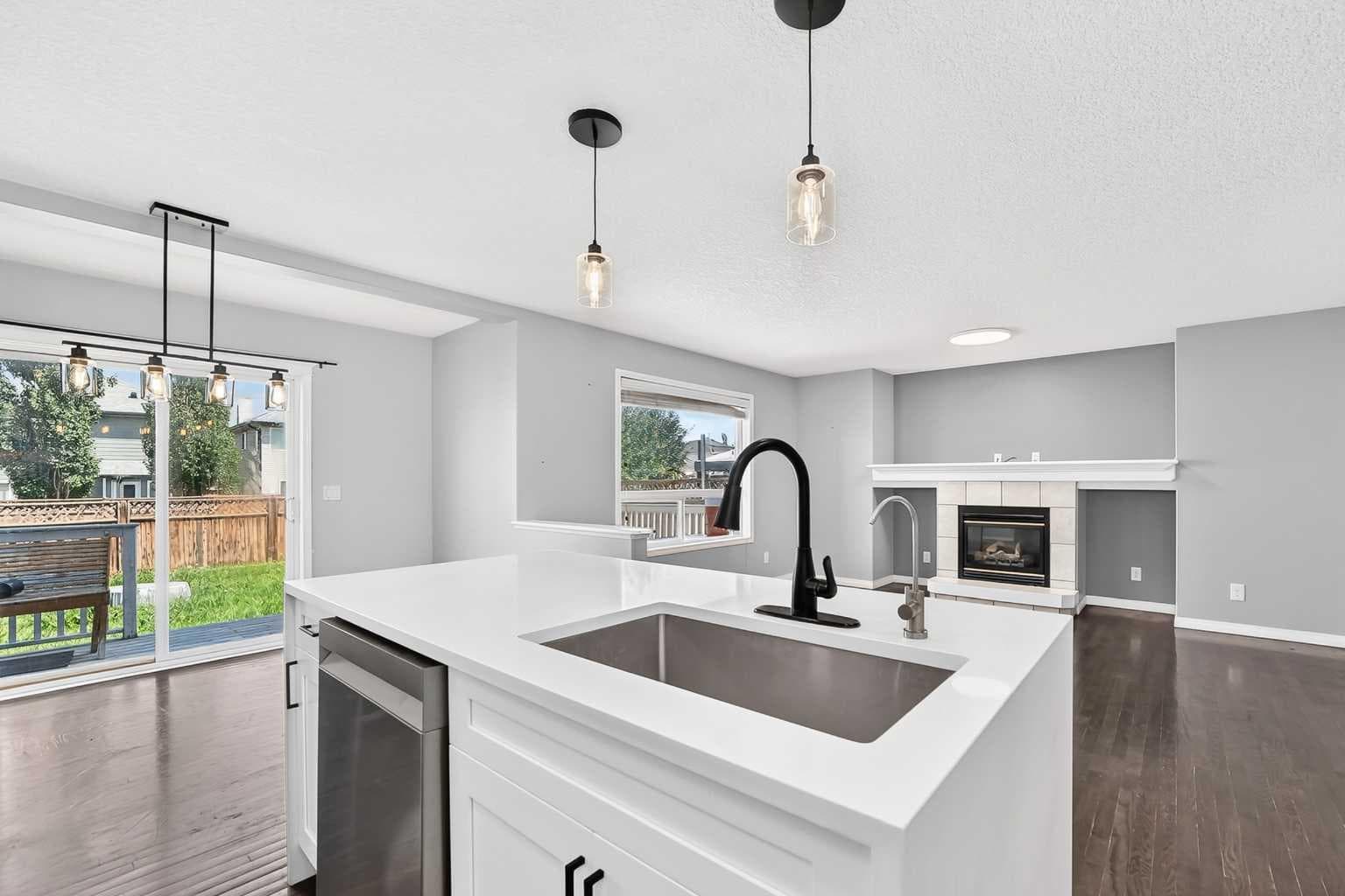 12871 Coventry Hills Way NE