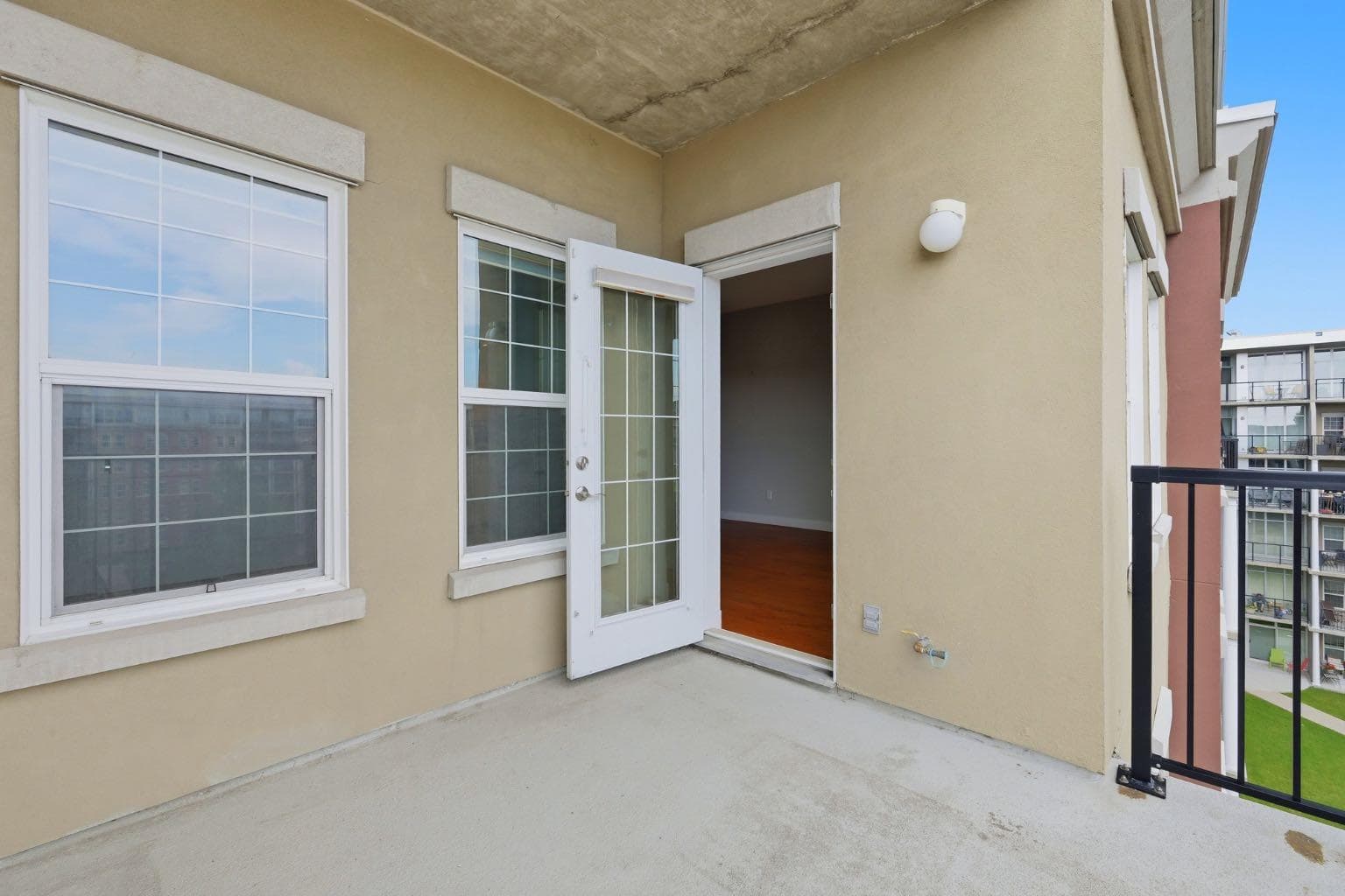 5605, 11811 Lake Fraser Drive SE