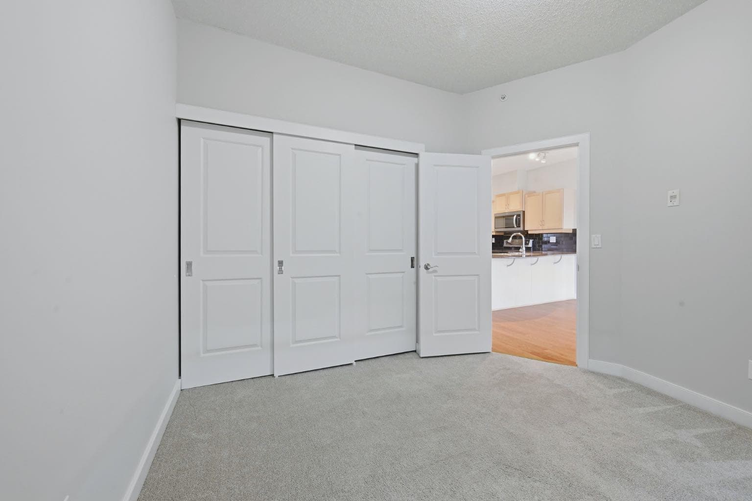 5605, 11811 Lake Fraser Drive SE