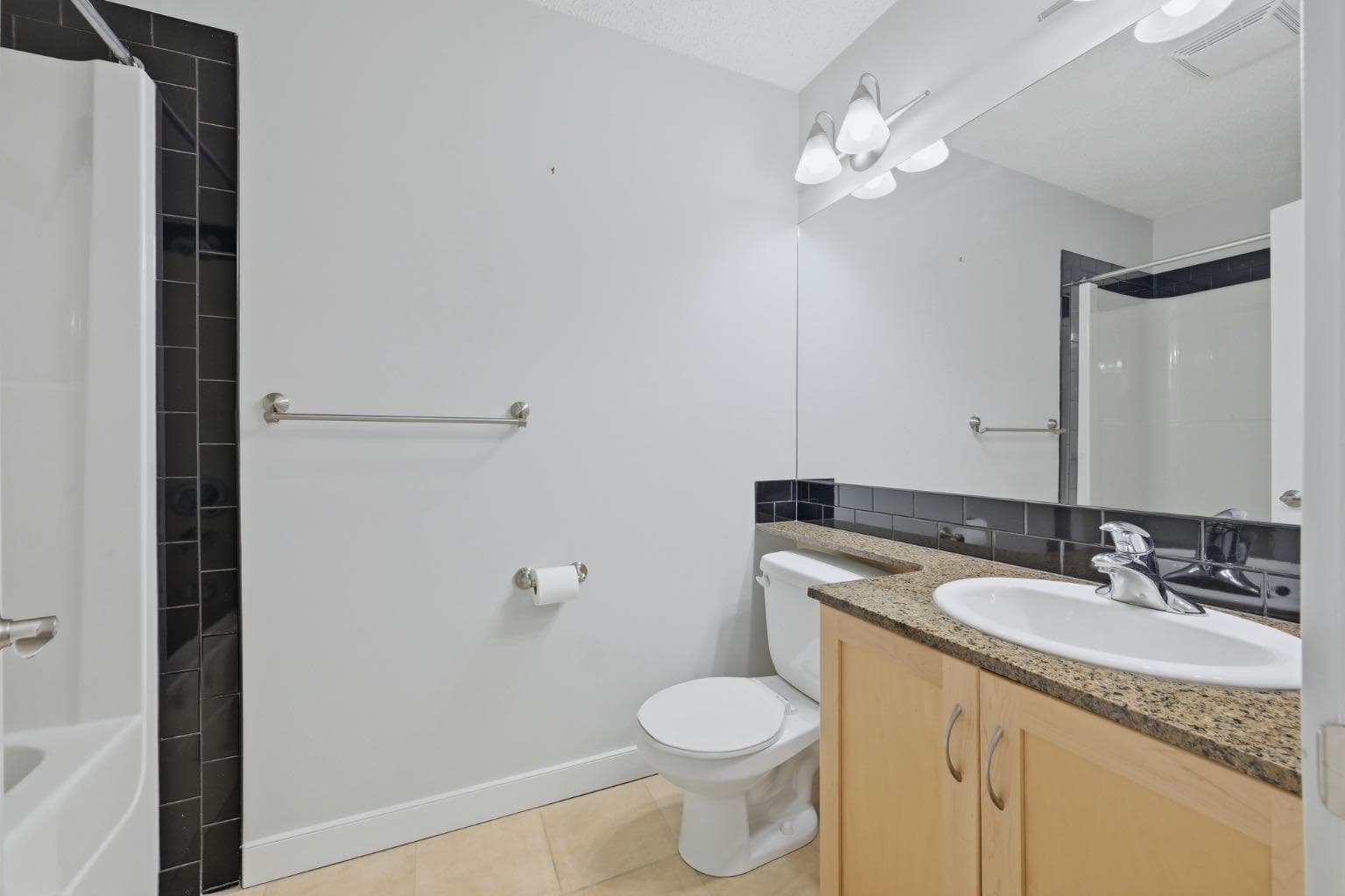 5605, 11811 Lake Fraser Drive SE
