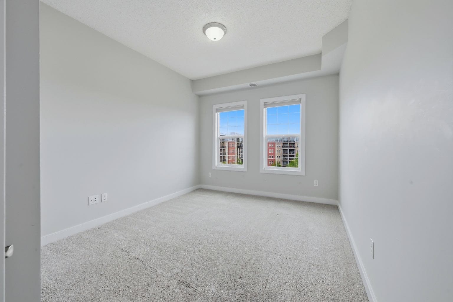 5605, 11811 Lake Fraser Drive SE