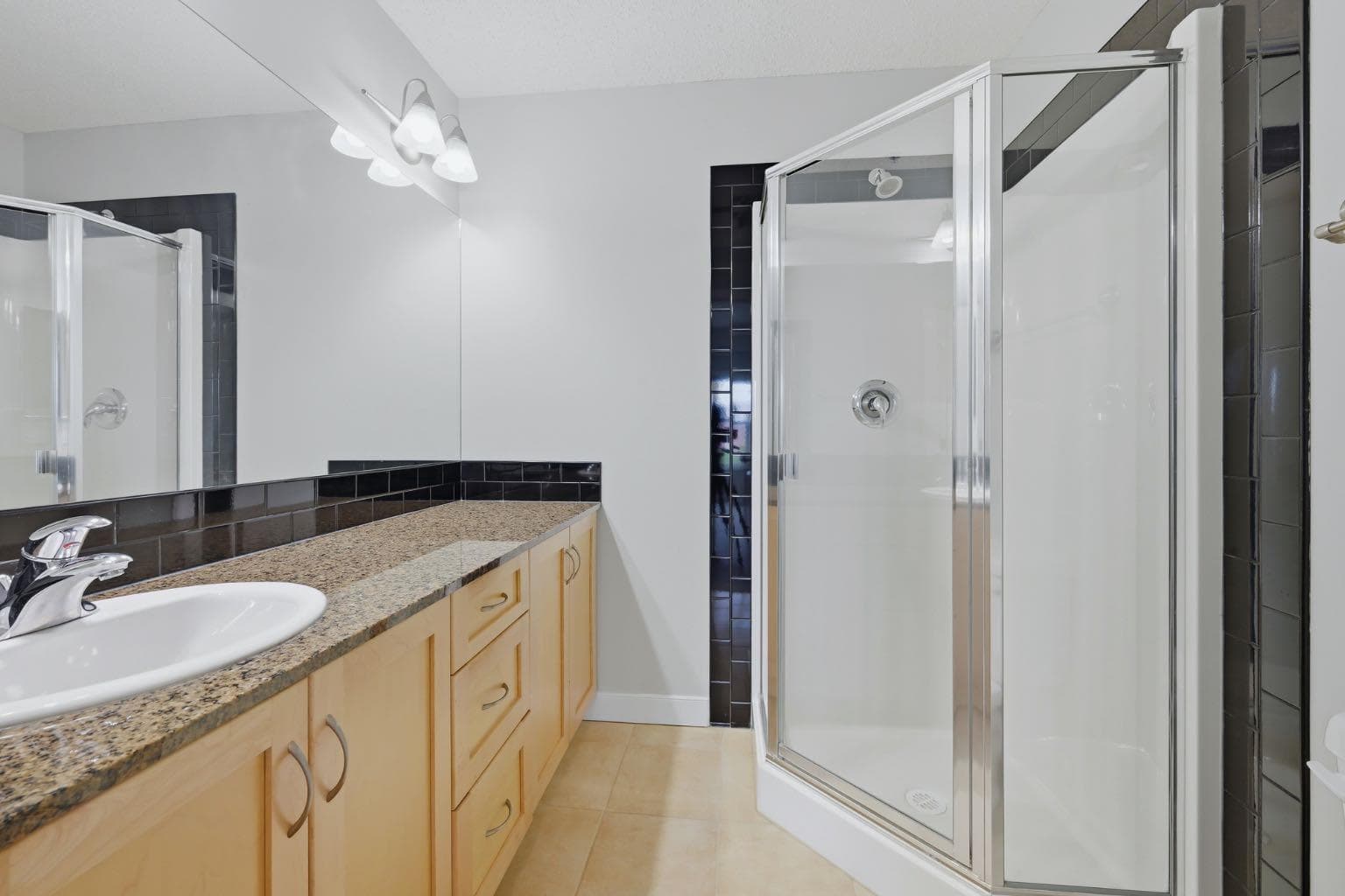 5605, 11811 Lake Fraser Drive SE