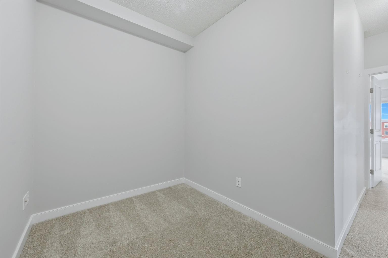 5605, 11811 Lake Fraser Drive SE