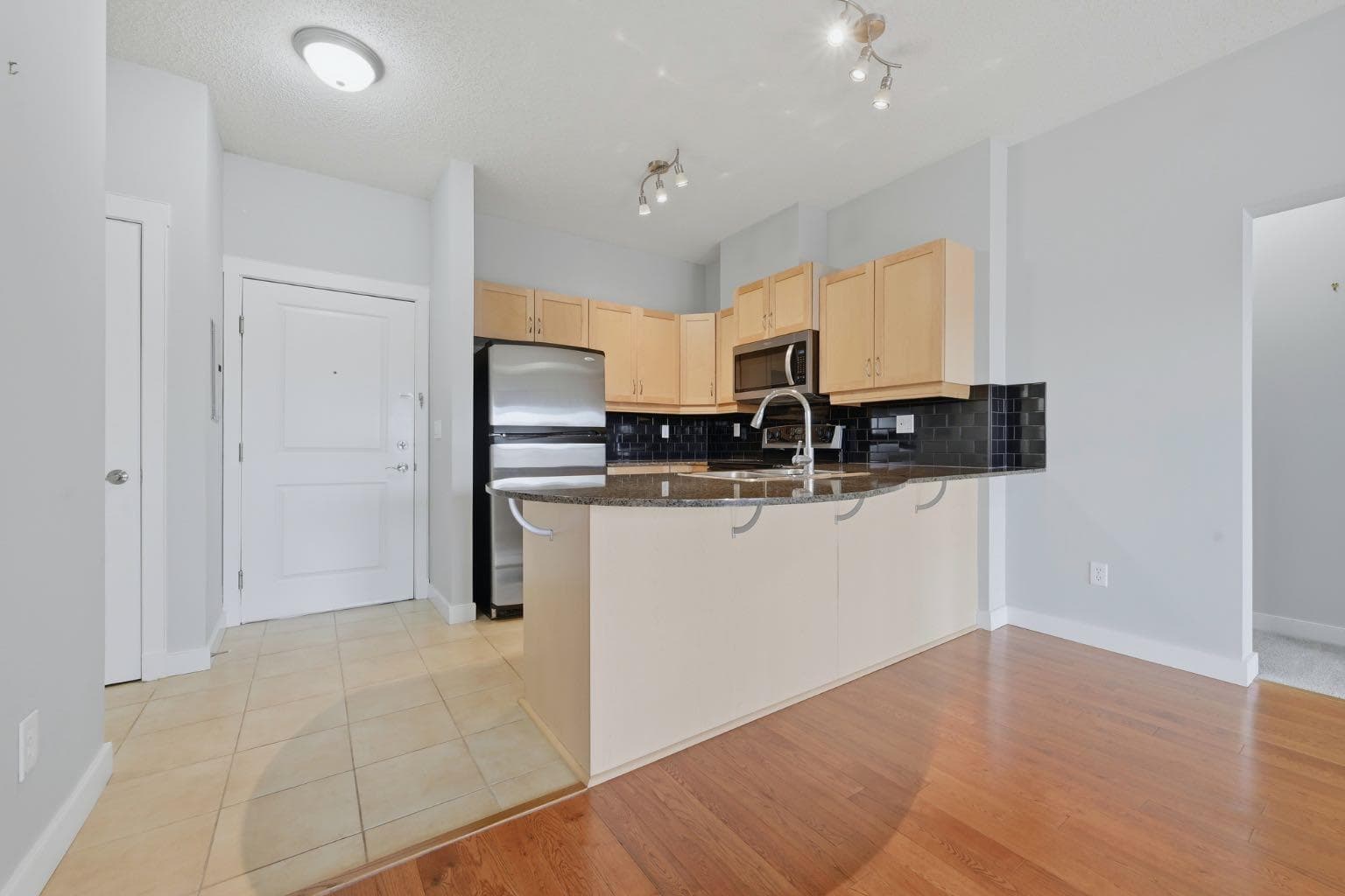 5605, 11811 Lake Fraser Drive SE