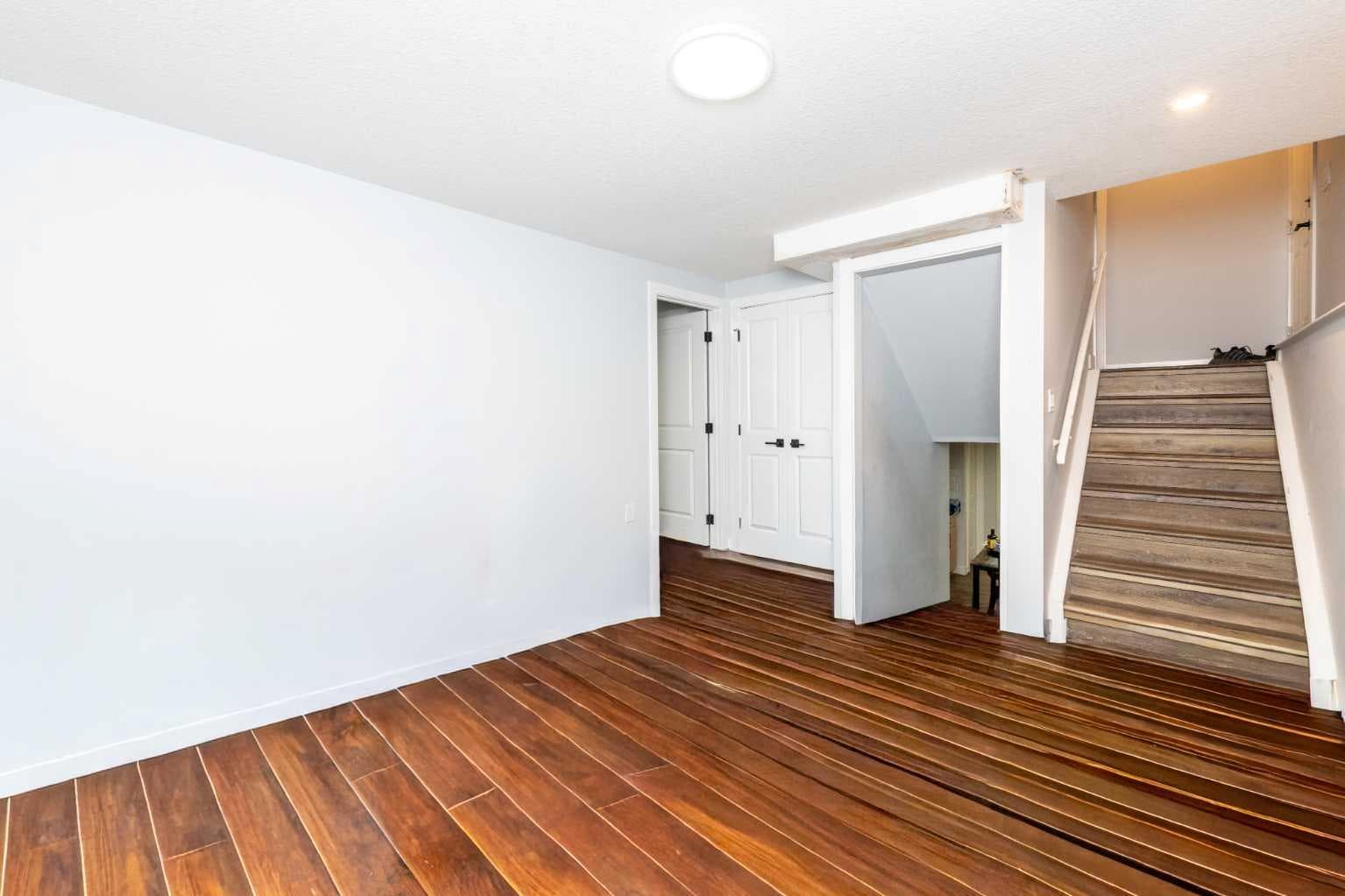 92 Martinwood Road NE
