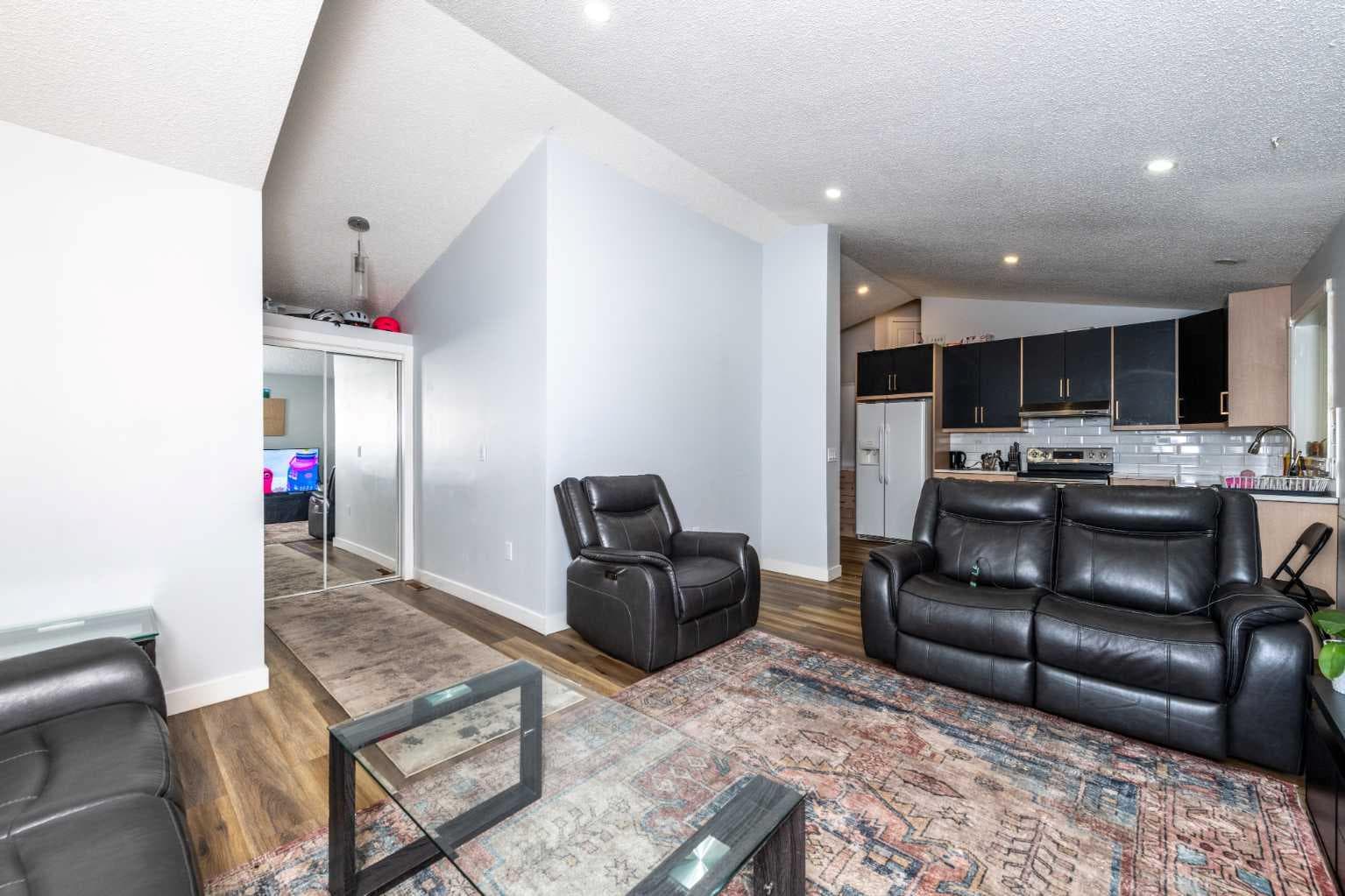 92 Martinwood Road NE