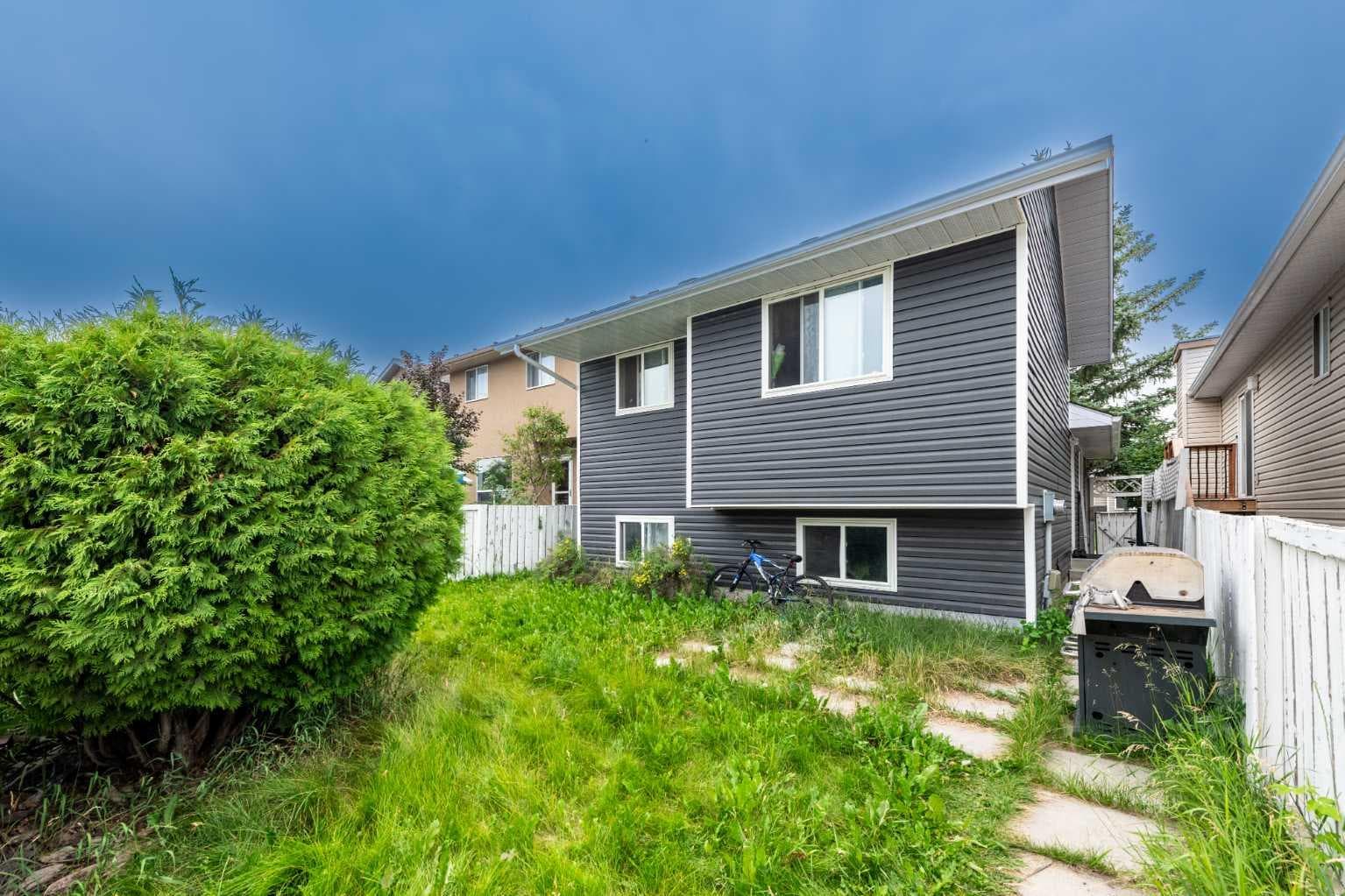92 Martinwood Road NE