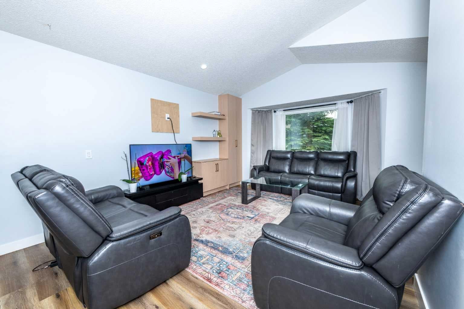 92 Martinwood Road NE